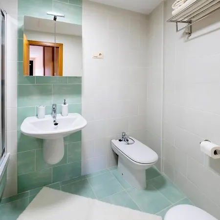 Camaron Playa De Langosteira En Finisterre Con Vistas Al Mar *